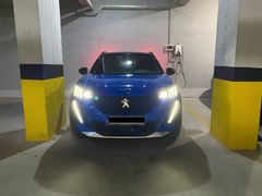 Garaj Arabası Değişen Boya Tramer Yok Tertemiz Peugeot e-2008 GT 2023 Model  