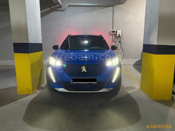 Garaj Arabası Değişen Boya Tramer Yok Tertemiz Peugeot e-2008 GT 2023 Model  
