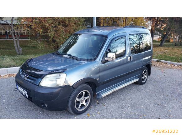 2010 PEGUET PARTNER 1.6 HDİ ADVENTURE Çift Sürgülü Tek Kapak 90 HP Turbolu Bakımlı Masrafsız.