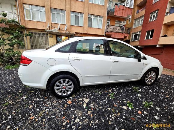 Galeriden Fiat Linea 1.3 Multijet Urban 2015 Model İstanbul