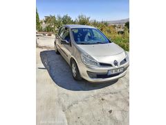 Sahibinden orjinal 117 binde Renault Clio 1.5 dCi Authentique 2008 Model islemsiz cizikten dolayı boyaları vardır sol ön plastik çamurluk değişmiş