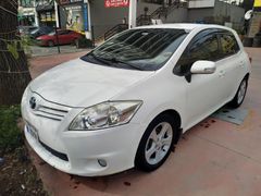 Öğretmeden Toyota Auris 1.4 D-4D Comfort Plus 2012 Model