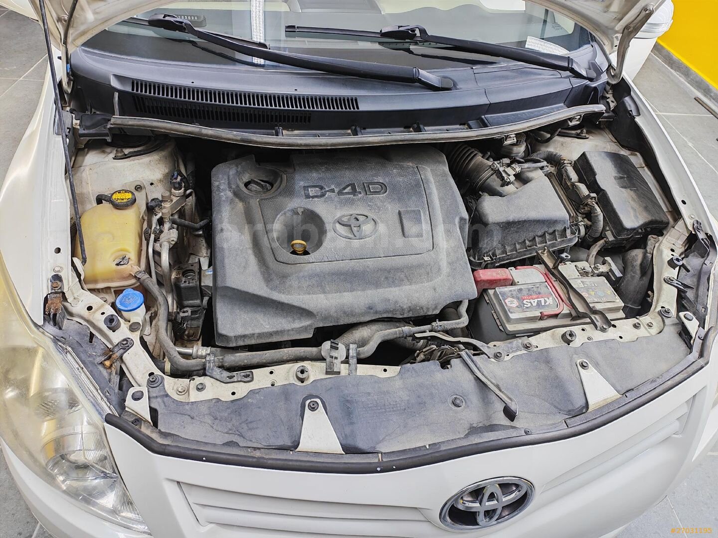 Öğretmeden Toyota Auris 1.4 D-4D Comfort Plus 2012 Model 3