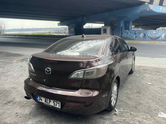Sahibinden Mazda 3 1.6 Impressive 2012 Model