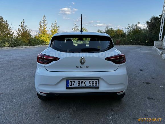 2022 RENAULT CLİO 1.0SCE JOY YETKİLİ SERVİS BAKIMLI