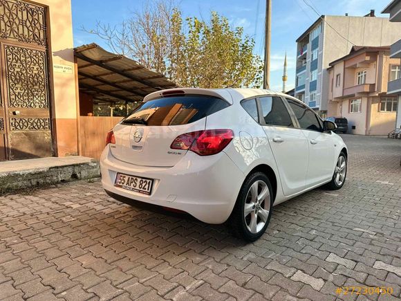 Sahibinden Opel Astra 1.3 CDTI ECOFLEX COSMO 2011 Model MANUEL