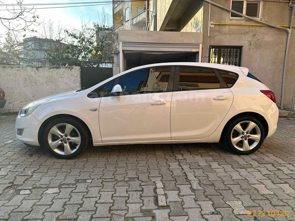 Sahibinden Opel Astra 1.3 CDTI ECOFLEX COSMO 2011 Model MANUEL