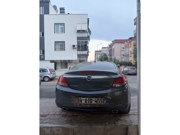      2011 Opel Insignia 1.6T Cosmo  Değişensiz