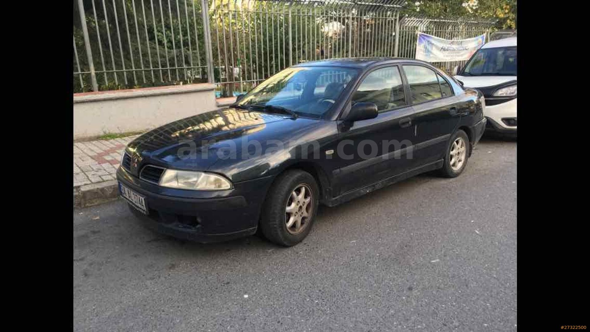 Sahibinden Mitsubishi Carisma 1.6 Avance 2000 Model Bursa 440.000 km Siyah 2