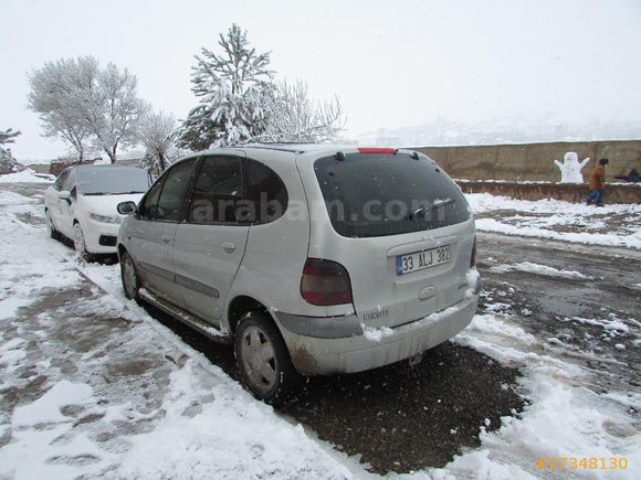 Sahibinden Renault Scenic 1.9 dCi Dynamique 2004 Model