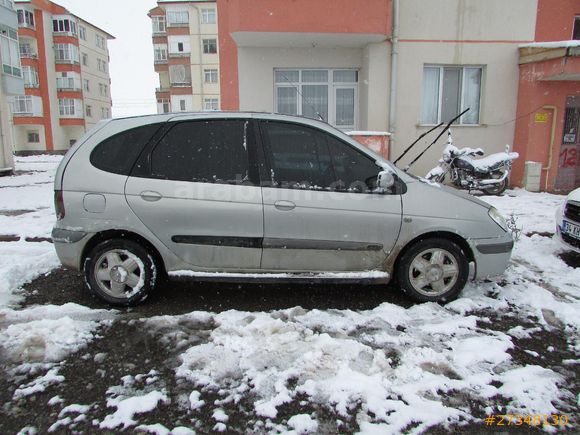 Sahibinden Renault Scenic 1.9 dCi Dynamique 2004 Model