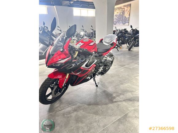 SRK 125 R - YETKİLİ PREMİUM MAĞAZADAN HEMEN TESLİM