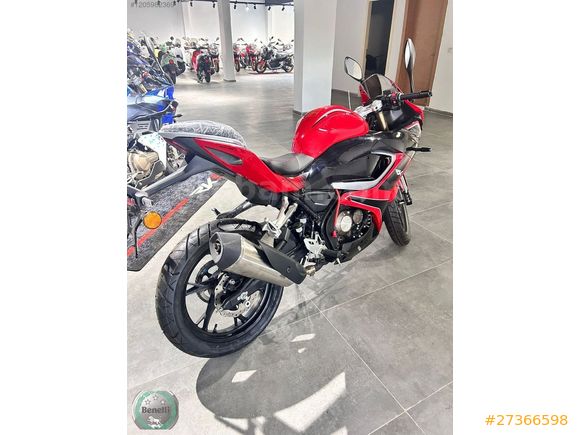 SRK 125 R - YETKİLİ PREMİUM MAĞAZADAN HEMEN TESLİM