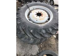 Galeriden Massey Ferguson 240  -250-255-250-260-3060 köşeli kovan cant ve lastikler 14.9.28 takım fıyatı