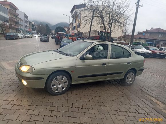 Galeriden Renault Megane 1.6 RTE 2001 Model Çanakkale