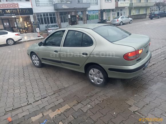 Galeriden Renault Megane 1.6 RTE 2001 Model Çanakkale