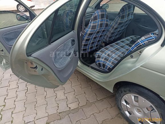Galeriden Renault Megane 1.6 RTE 2001 Model Çanakkale