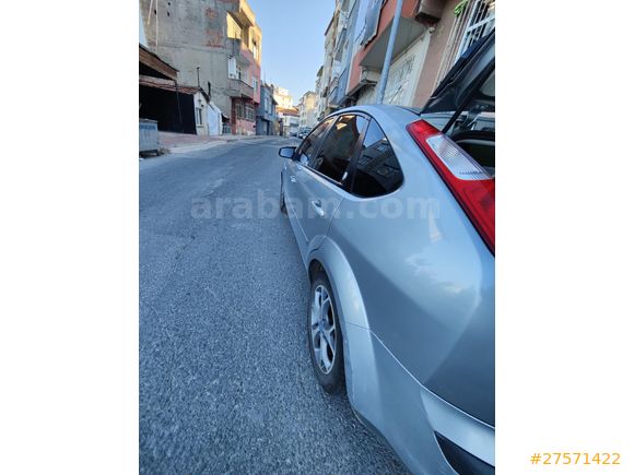 Sahibinden Ford Focus 1.6 Ghia 2005 Model