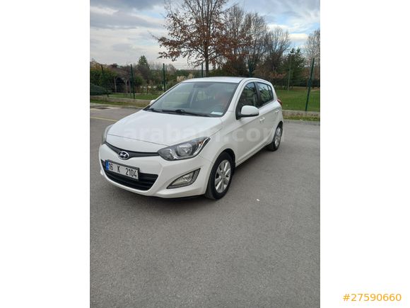 Sahibinden Hyundai i20 1.2 D-CVVT Sense 2014 Model