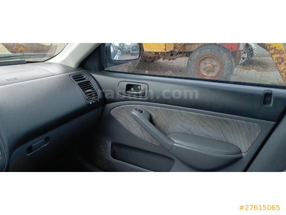 Sahibinden Honda Civic 1.6 i-VTEC LS 2003 Model