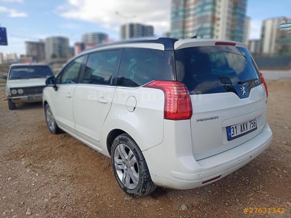 SAHİBİNDEN 5008 2011 1.6 HDI Peugeot premium pack