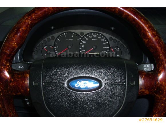 FORD CONNECT 1.8 TDCİ DELUXE  CAMLI KOLTUKLU KLİMALI