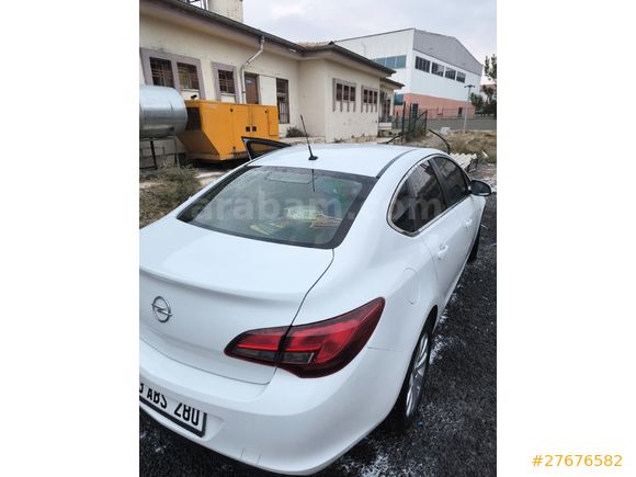 33 binde aile arabası 1.4turbo