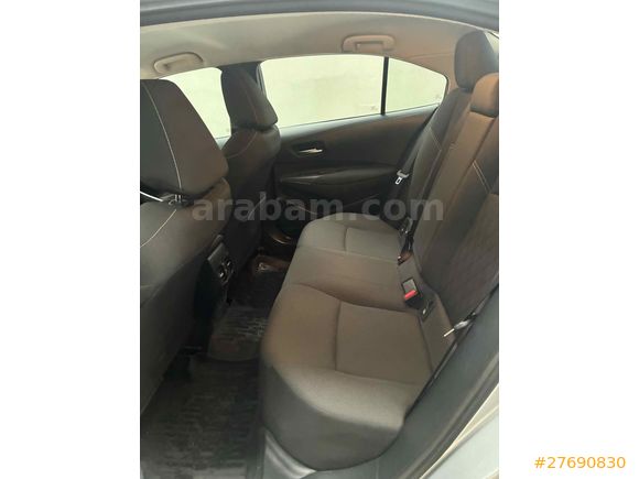 Sahibinden Toyota Corolla 1.5 Dream 2022 Model 
