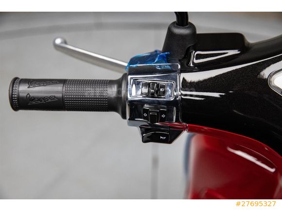  2023 VESPA 150 PRIMAVERA DISNEY MICKEY MOUSE 