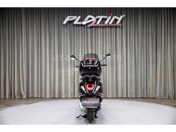  2023 VESPA 150 PRIMAVERA DISNEY MICKEY MOUSE 