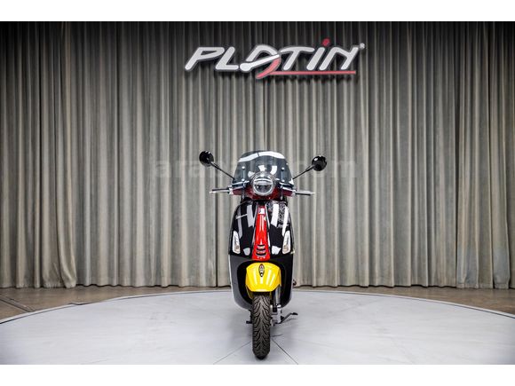  2023 VESPA 150 PRIMAVERA DISNEY MICKEY MOUSE 