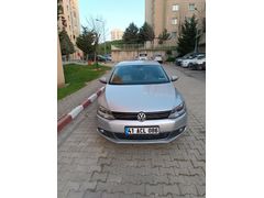 Sahibinden Volkswagen Jetta 1.6 TDi Comfortline 2011 Model. Dört parça değişen var .Hasarı Serviste yapıldığı için değiştirilmiştir.8000 tramer var.