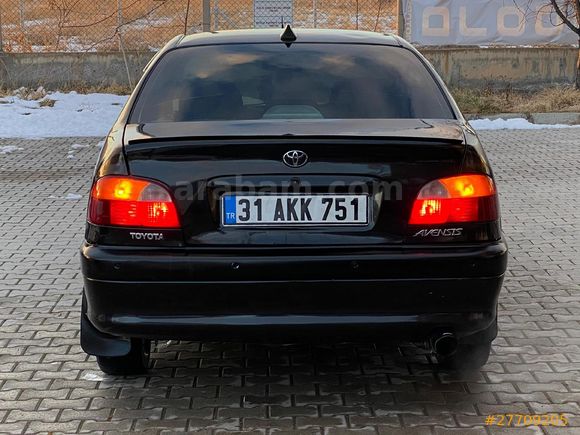 Galeriden Toyota Avensis 2.0 Sol Extra 2000 Model Van