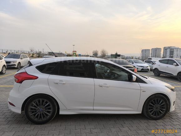 Sahibinden Ford Focus 1.0 EcoBoost ST Line 2016 Model
