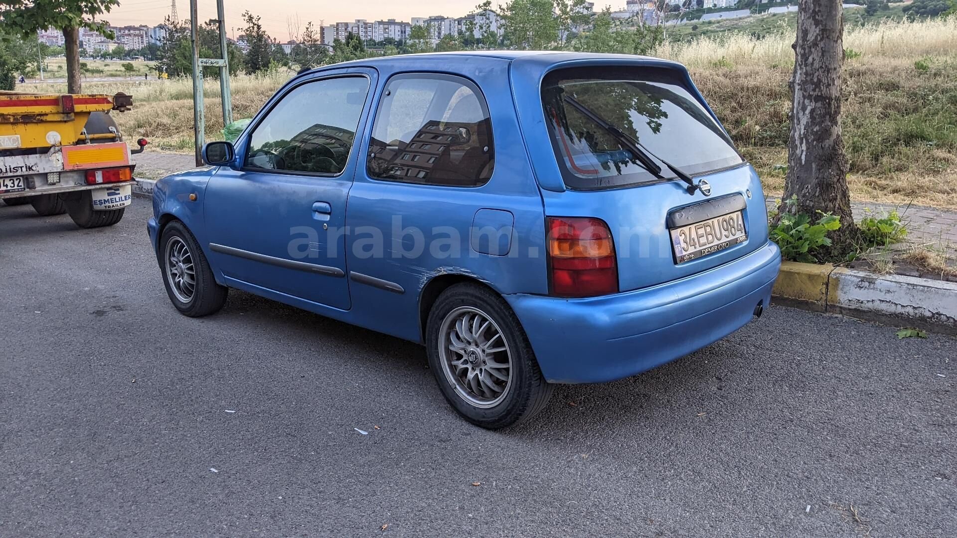 Sahibinden Nissan Micra 1.3 LX 1995 Model İstanbul 272.000 km Mavi 4