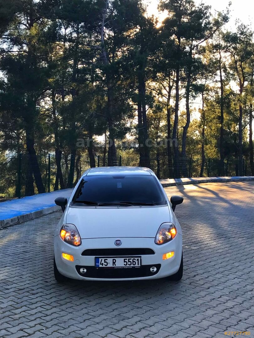 Sahibinden Fiat Punto 1.4 Mair Easy S&S 2012 Model Elazığ 200.000 km Beyaz 1