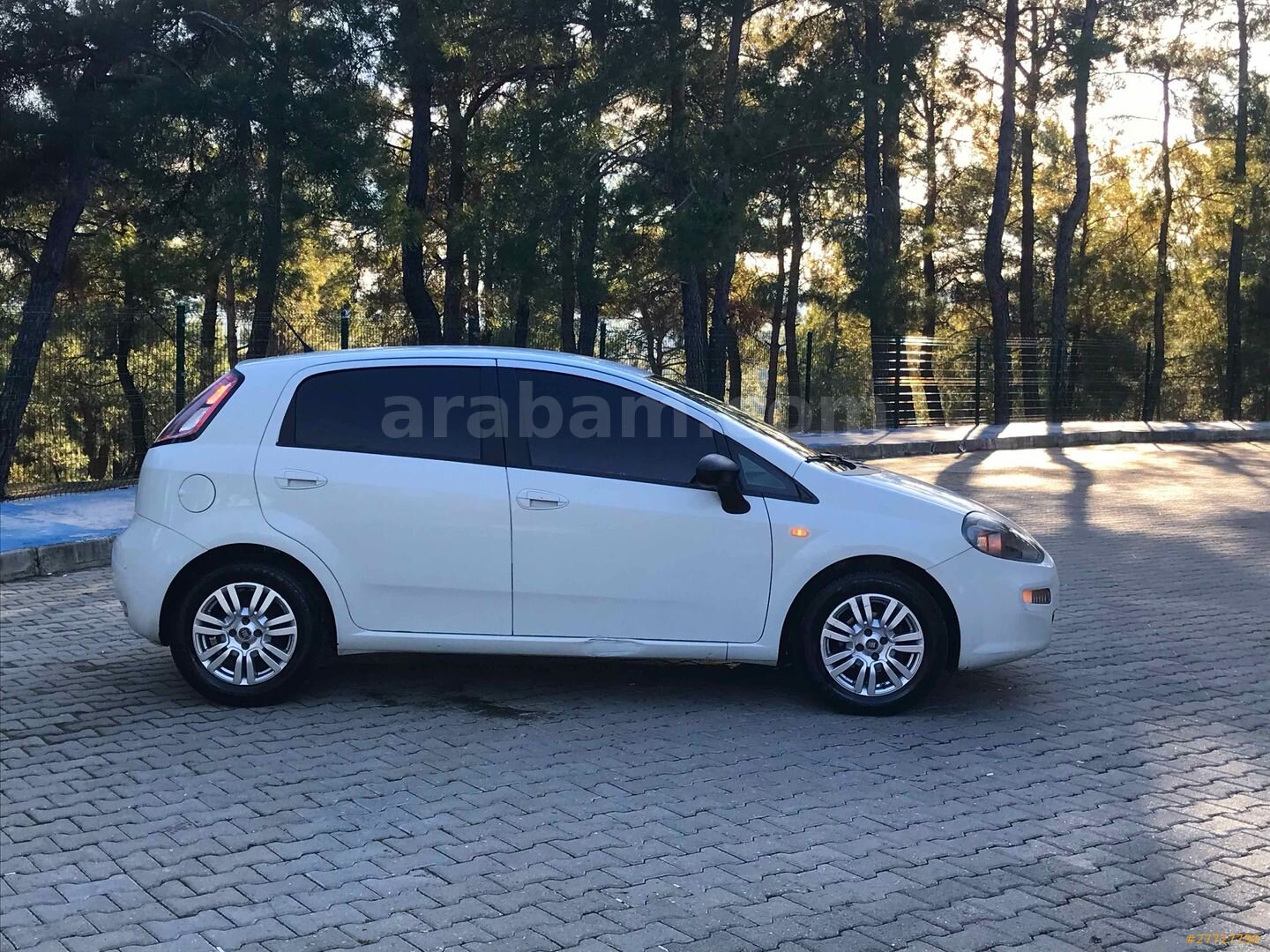 Sahibinden Fiat Punto 1.4 Mair Easy S&S 2012 Model Elazığ 200.000 km Beyaz 5