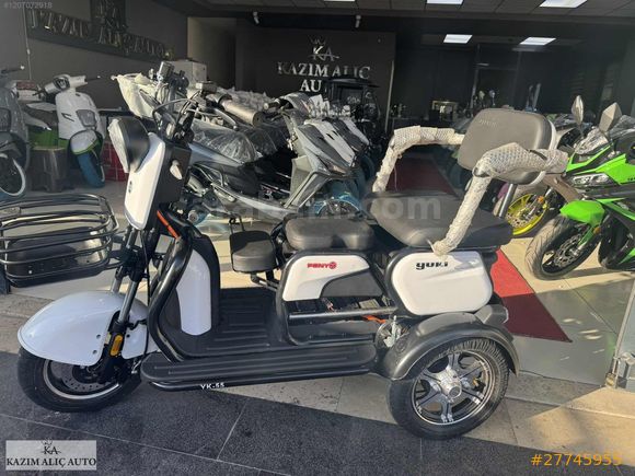 Galeriden Yuki Pony Twin 2024 Model Konya Yeşil (metalik