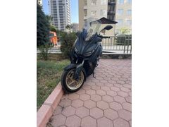 Yamaha X-Max 250 Tech Max 