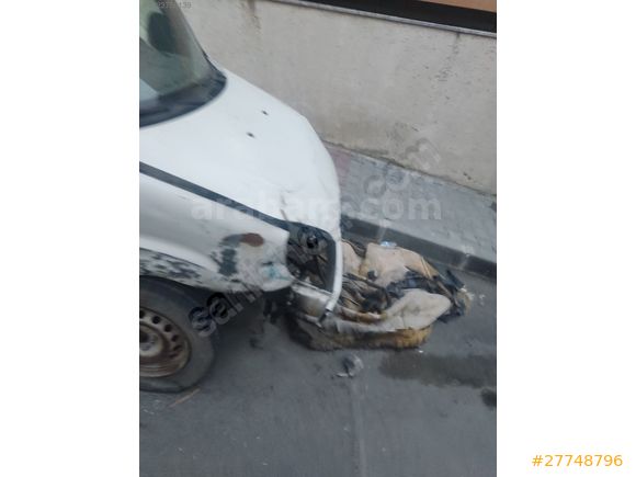 2007 Maxi 1.3 dizel 290binde ÖNDE KAZALI PARÇALARIN ÇOĞU BENDE