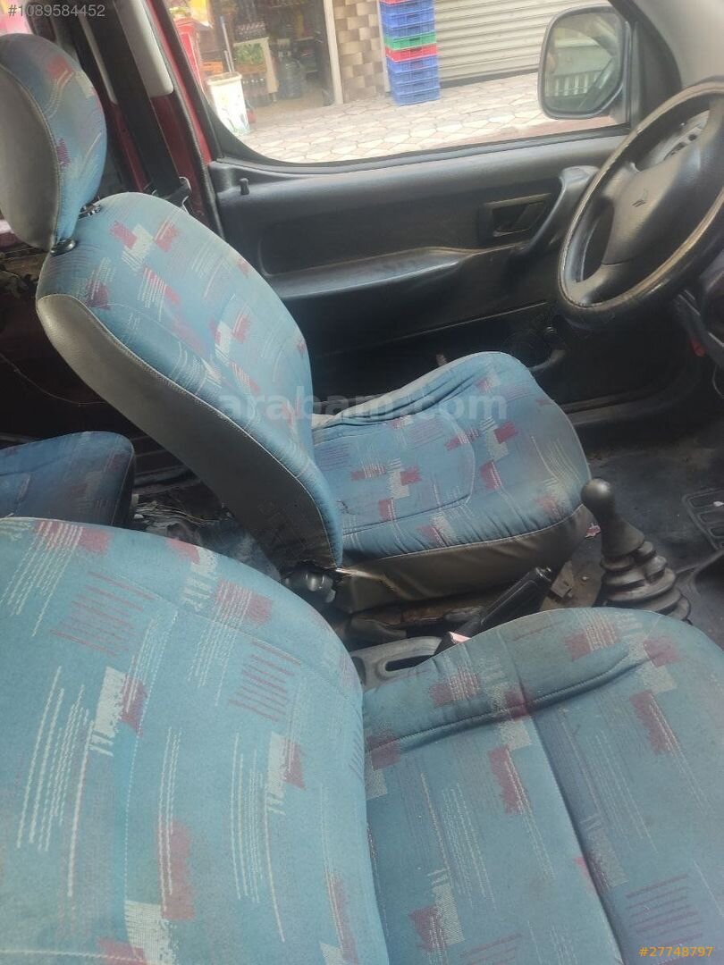 Galeriden Citroen Berlingo 1.9 D Multispace 2002 Model İstanbul 330.000 km Kırmızı 7