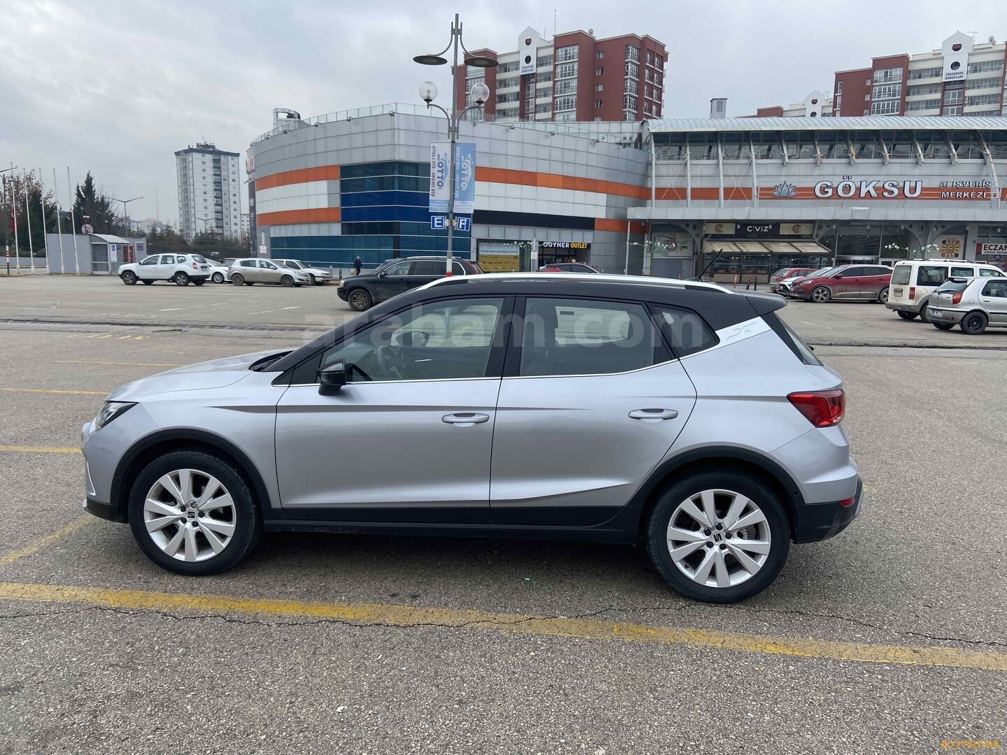 Galeriden Seat Arona 1.0 EcoTSI Xperience 2024 Model Garantili Boyasız Değişensiz 3