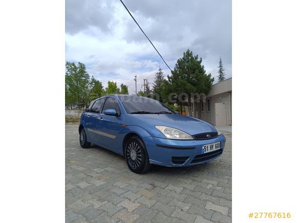 Focus 1 hatchback