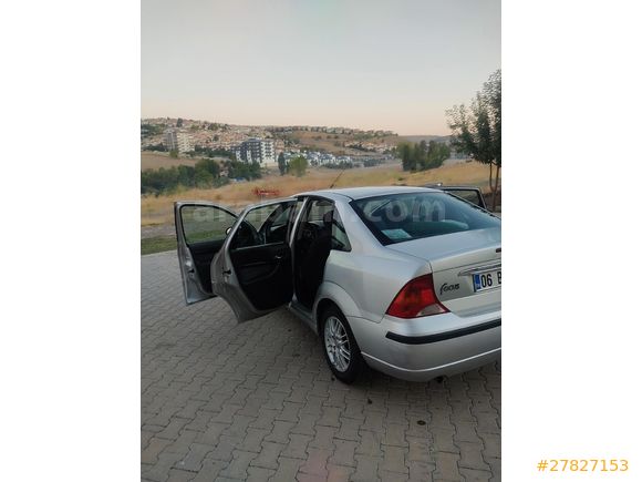 1.6 Ghia 2004 Model TEMİZ AİLE ARACIDIR