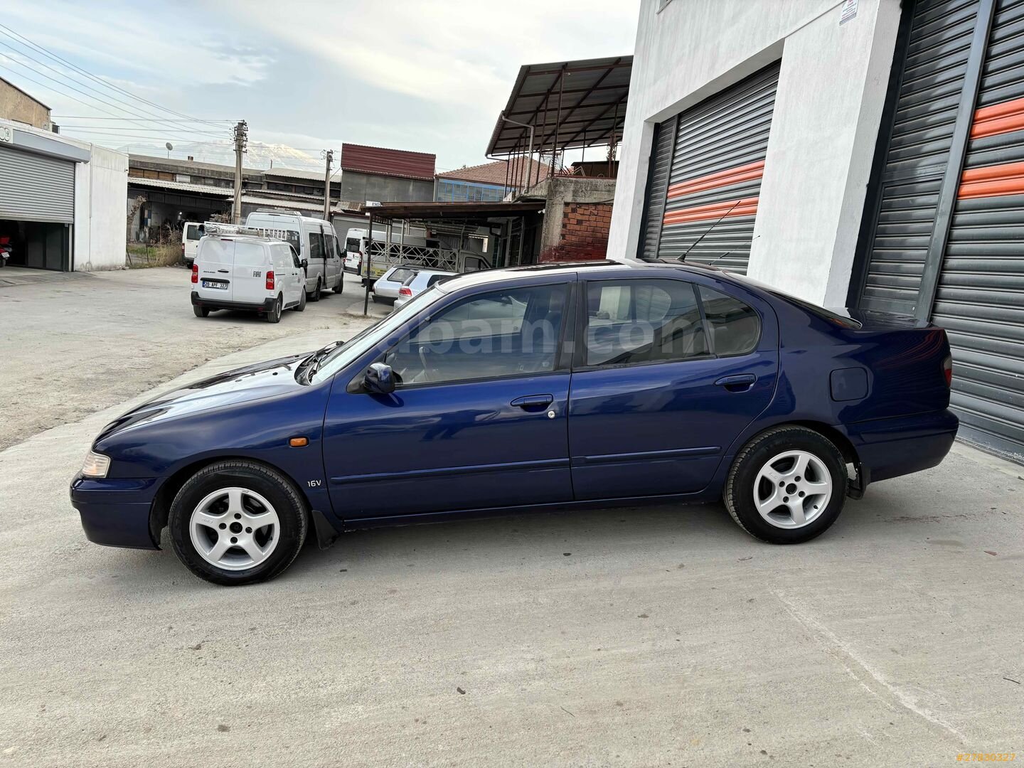 Galeriden Nissan Primera 1.6 SLX 1997 Model Denizli 441.000 km Lacivert 6