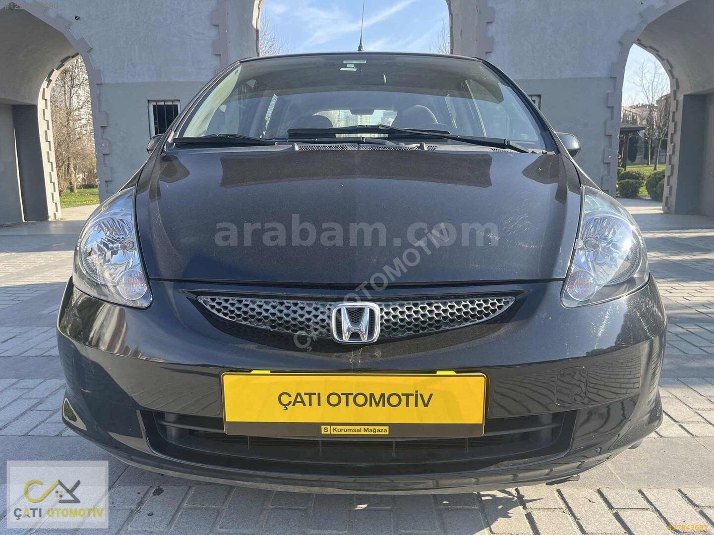 Galeriden Honda Jazz 1.4 LS 2005 Model İstanbul 155.000 km Siyah 1