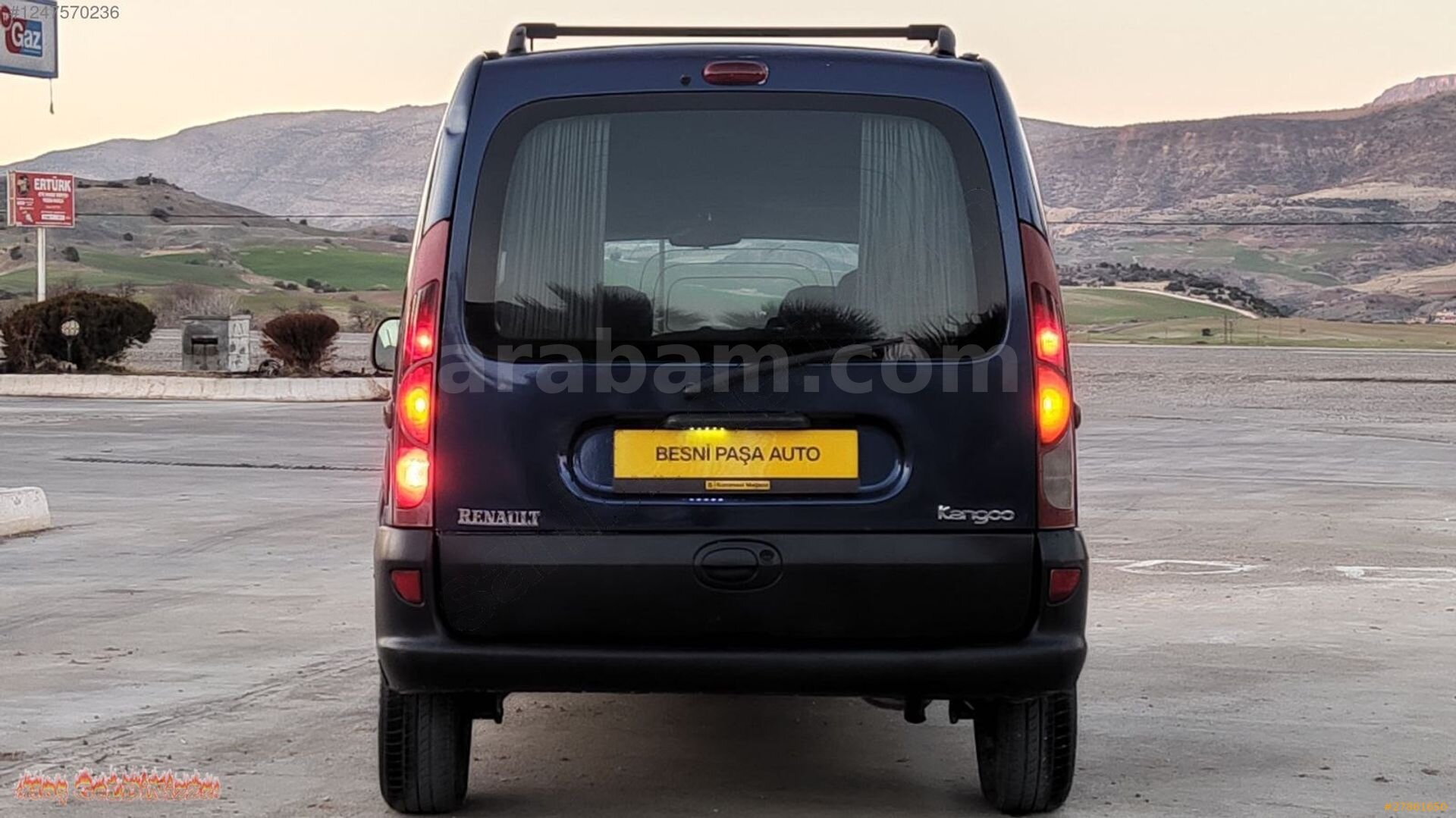 Galeriden Renault Kangoo 1.4 RTE 2000 Model Adıyaman 360.000 km Mavi 5