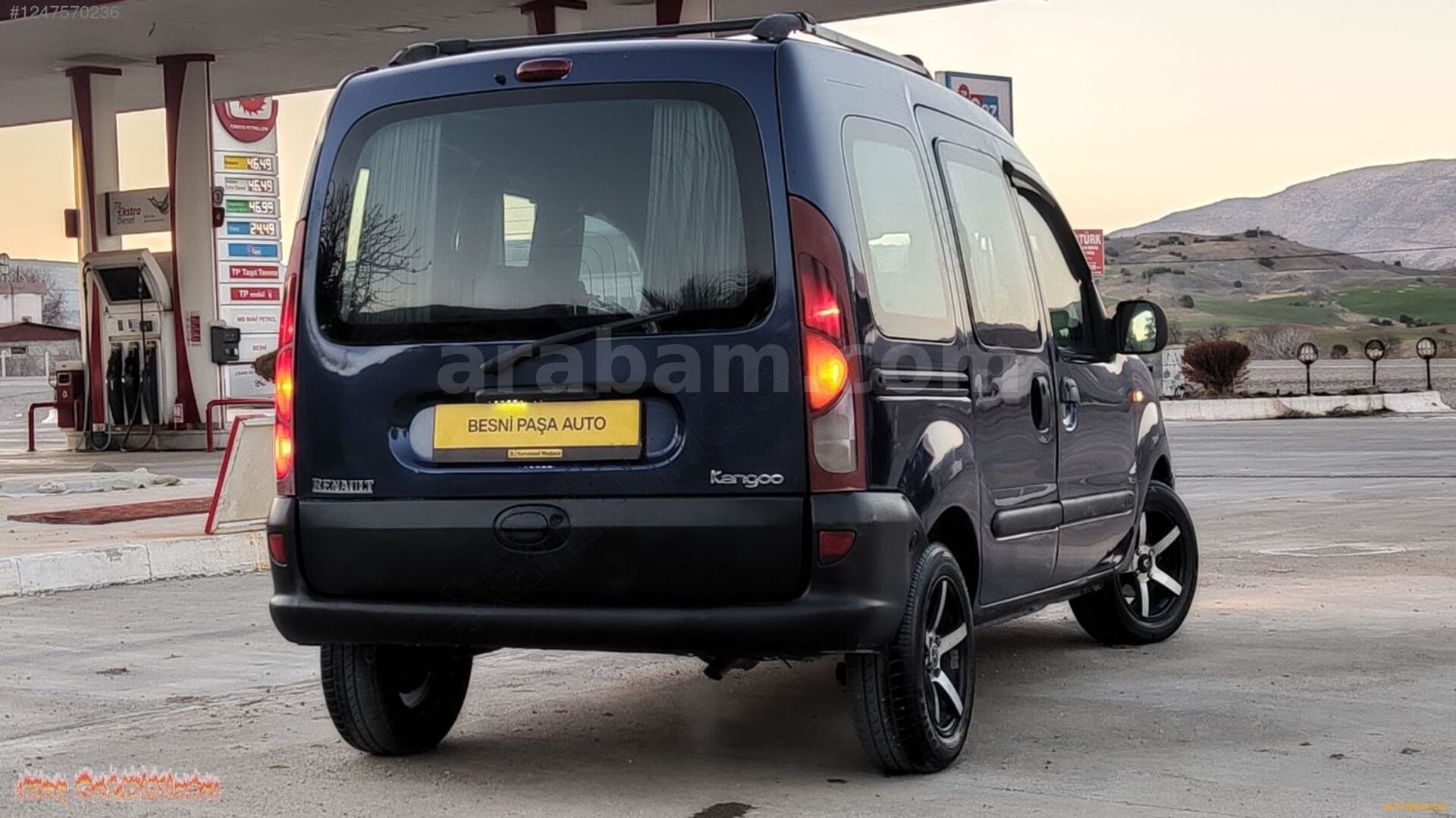 Galeriden Renault Kangoo 1.4 RTE 2000 Model Adıyaman 360.000 km Mavi 6