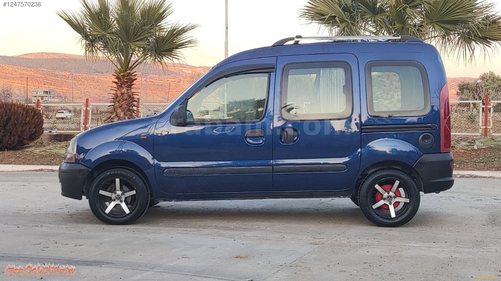 Galeriden Renault Kangoo 1.4 RTE 2000 Model Adıyaman 360.000 km Mavi 7