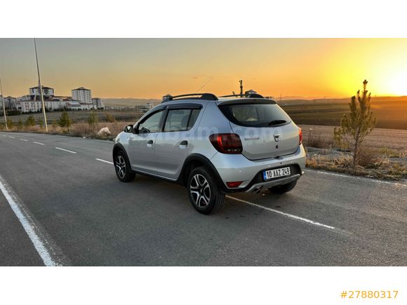 Hatasız boyasız Dacia Sandero 1.5 dCi Stepway Style 2018